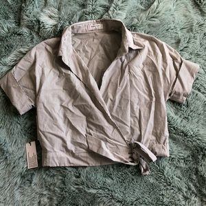 Babaton crop shirt from Aritzia!